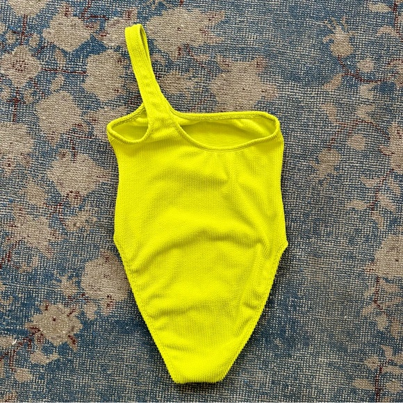 Good American Always Fits Asymmetric One Piece Swimsuit S/M - Picture 3 of 4